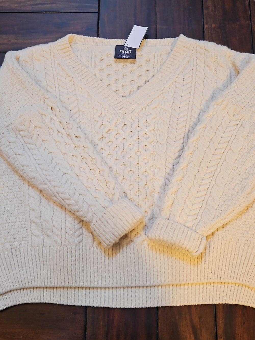 Aran Woollen Mills Cream Cable-Knit V-Neck Sweater for Women